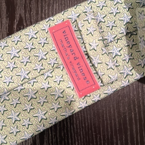 Vineyard Vines Star Fish Silk Tie - Picture 5 of 6